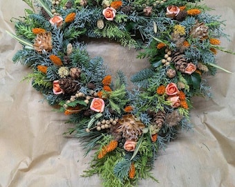 Herz Handarbeit Herz Handarbeit Grabkranz Friedhofgesteck Allerheiligen