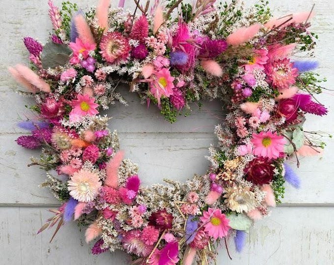 Featured listing image: Türkranz Wandkranz  Herz Handarbeit Herz Handarbeit Trockenblumen Muttertag