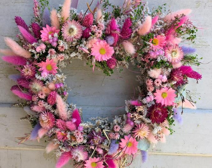 Featured listing image: Türkranz Wandkranz  Herz Handarbeit Herz Handarbeit Trockenblumen Muttertag