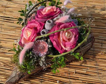 Friedhofgesteck Grabgesteck Herz Rose