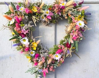 Herz Handarbeit Türkranz Frauenatg