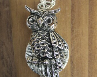 Silver Owl Necklace / Owl Animal Totem / Gothic Fashion / Steampunk Jewellery / Owl Charm Necklace / Owl and Moon / Intuition Necklace
