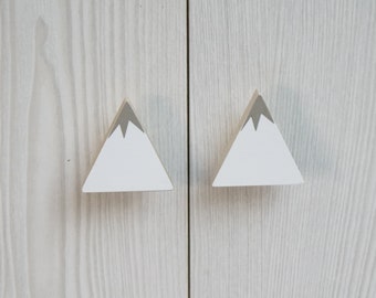 Mountain Drawer Knob - Grigio e Bianco Mountain Drawer Pull - Arredamento di montagna - manopole di montagna.