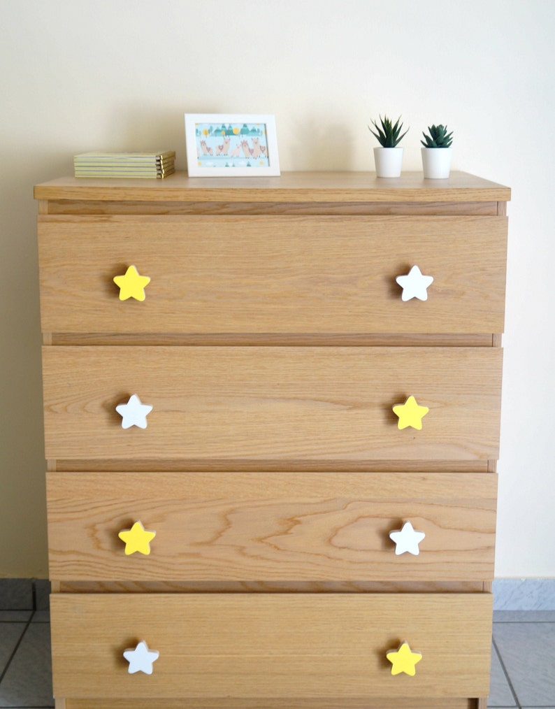 Star cabinet knobs and pulls Kids decorative,wooden star. Wardrobe knobs Stars drawer pulls Children room ideas Nursery dresser knobs