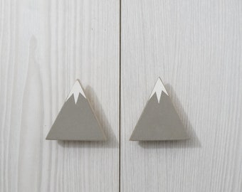 Mountain Drawer Knob - Grey and White Mountain Drawer Pull - Mountain decor - Mountain knobs.
