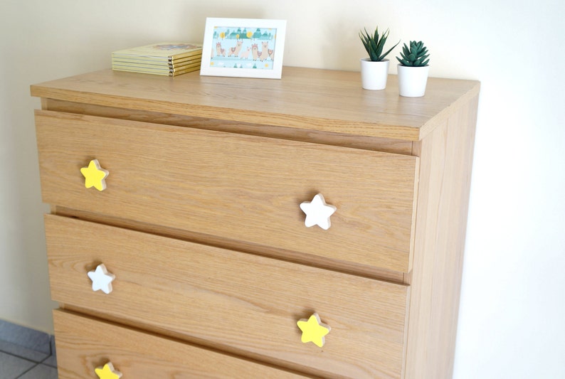 Star cabinet knobs and pulls Kids decorative,wooden star. Wardrobe knobs Stars drawer pulls Children room ideas Nursery dresser knobs