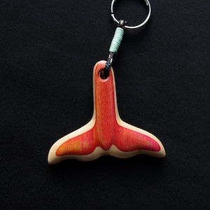 Key Ring Whale Rose Gradient