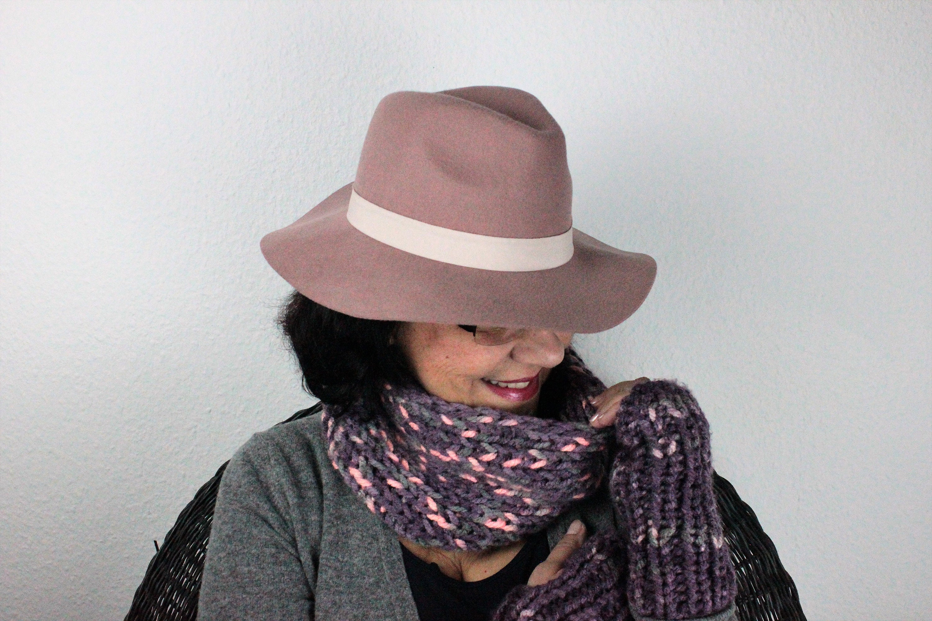 designer scarf and gloves set