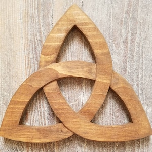 Irish Celtic Trinity Knot Reclaimed Wood Wall Hanging Decoration