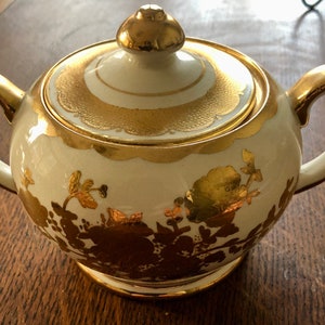Gilt and Cream Sadler Lidded Sugar Bowl