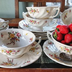 Dessert or soup bowl set for eight, Royal Doulton Old Leeds Sprays, chintz china