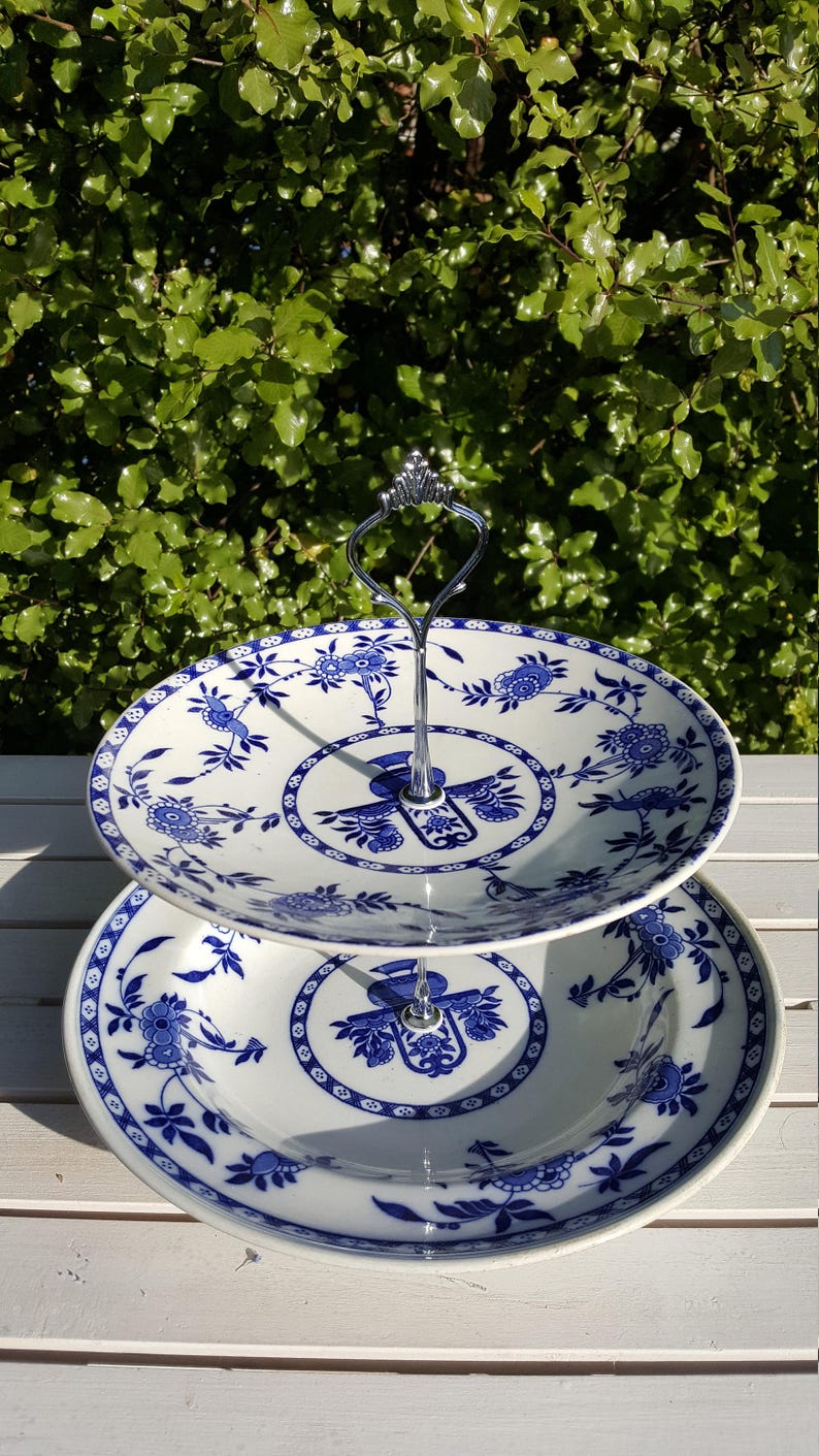 Delft two tier cake stand