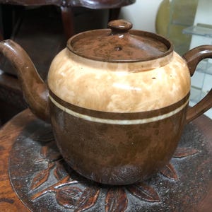 Large Brown Betty Tea Pot