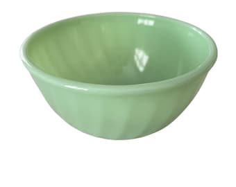 Vintage Fireking Jadeite Swirl Bowl - 1950s Green Milk Glass