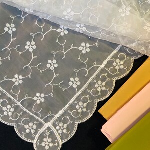 Tablecloth with Three Liners (all 4 pieces for the price)