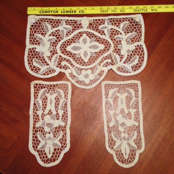 Doilies Dresser Scarf Sets 13 Handmade Pieces For The Price Etsy