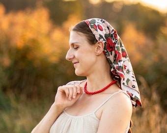 Floral bamboo headscarf and scrunchie, folklore cottagecore kerchief, bandana with flowers - POPPY SEED FLOWERS