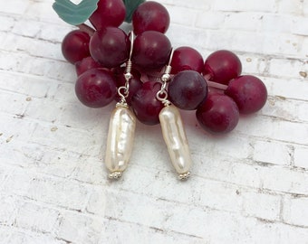 Freshwater pearl earrings - Sterling and pearl earrings -