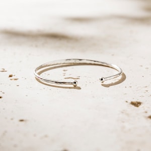 Agonda - Delikat silverarmband med vridmoment