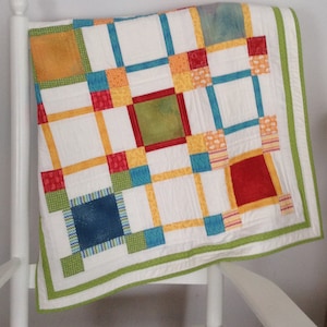 pdf baby quilt pattern..easy quilt pattern..charm pack quilt..scrap quilt..modern quilt..Boxes Boxes