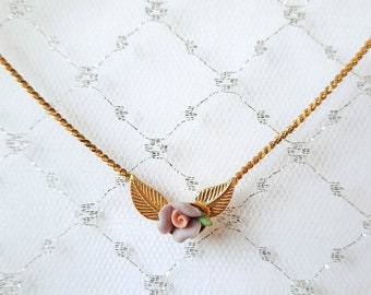 70s Vintage rose necklace, minimalist porcelain flower necklace, romantic purple gold necklace, delicate gold plated bridal choker necklace.
