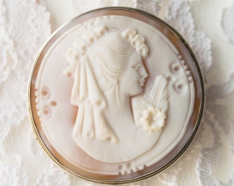 50s vintage shell cameo brooch pendant, round silver and shell cameo brooch, big handcarved Victorian cameo pendant, Habillé cameo brooch