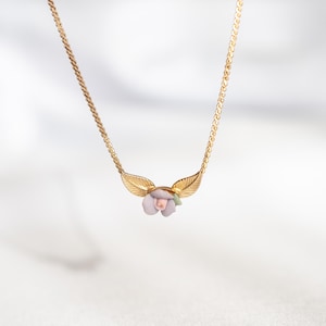70s Vintage rose necklace, minimalist porcelain flower necklace, romantic purple gold necklace, delicate gold plated bridal choker necklace.