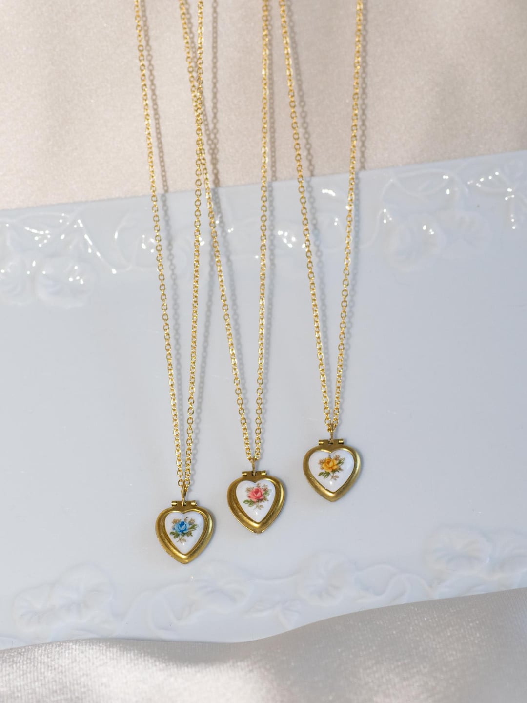 Vintage Tiny Heart Locket Choker Necklace, Tiny Heart Pendant Locket, Gold Locket Necklace Foto, Valentine's Gift, Sentimental Gift. - Etsy