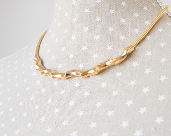 Gold snake chain choker necklace, gold short chain necklace, UNUSED vintage chocker necklace, snake chain necklace, twisted chain choker.