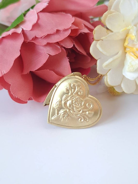 Vintage gold heart locket necklace, rose locket for photo, N.O.S. raw brass flower photo locket with raised design, Victorian locket.