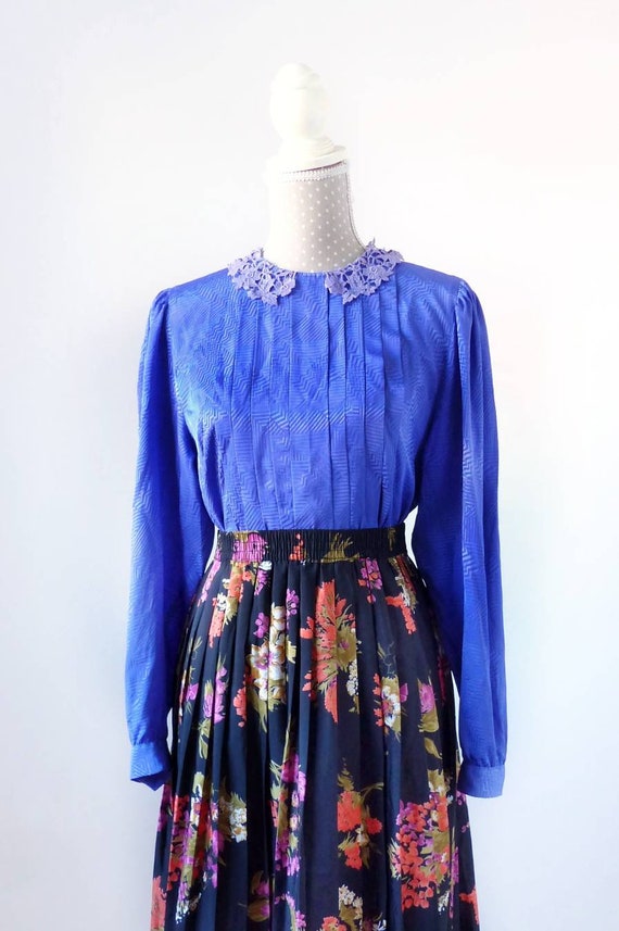 Vintage lace collar blouse, satined royal blue blo