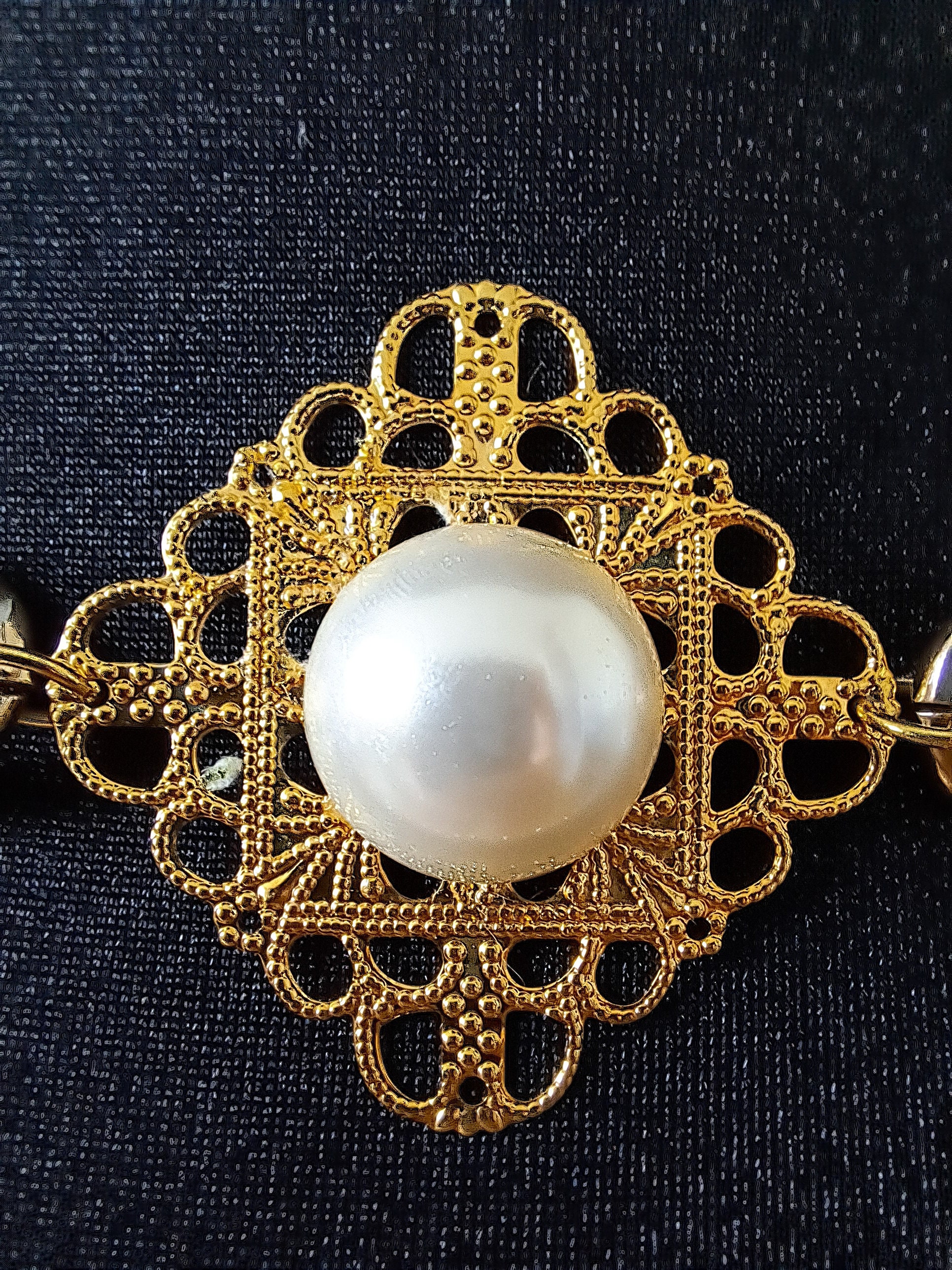 UNUSED 90s Gold Chain Belt With Pearl, Adjustable Chunky Chain Gold Metal Belt, Filigree Hips Chain Belt, Aluminium Gold Tone Metal Belt. - Etsy UNUSED 90s Gold Chain Belt With Pearl, Adjustable Chunky Chain Gold Metal Belt, Filigree Hips Chain Belt, Aluminium Gold Tone Metal Belt. - Etsy