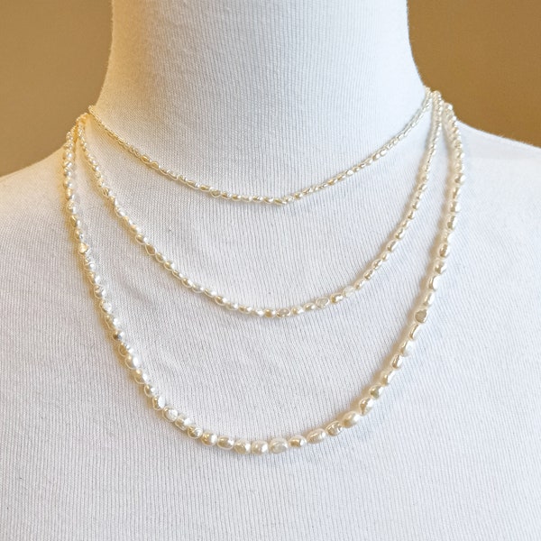 Natürliche Süßwasser-Samenperlenkette, Reisperlenkette, Juni-Geburtsstein, echte Perlenkette, mehrstrangige barocke Perlenkette.