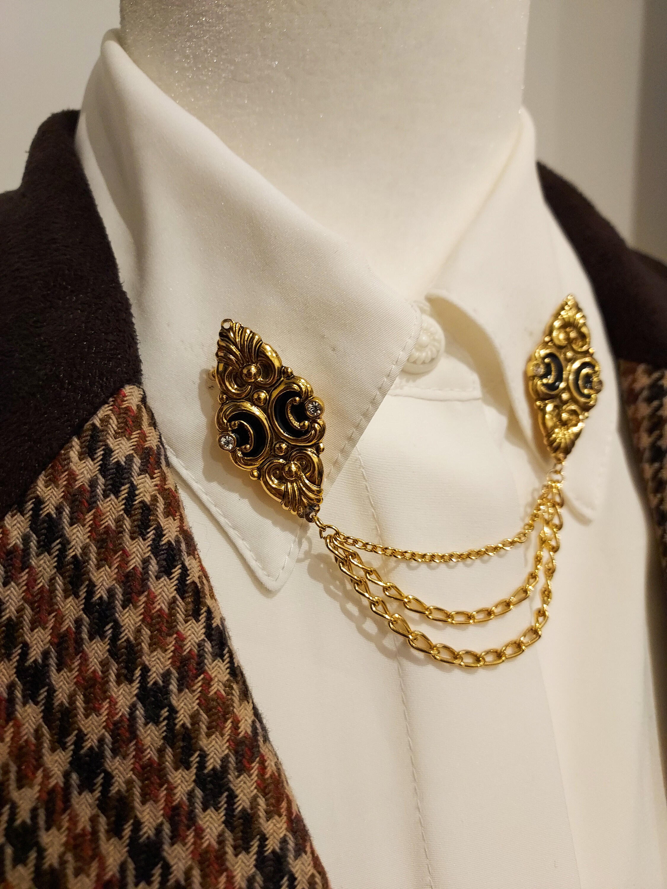 Gold Vintage Collar Pins Chain VINTAGE Cloak Pin With Enamel Etsy UK