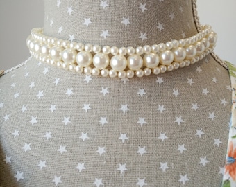 Vintage multi strand pearl choker, thick pearl choker with charm, 80s victorian edwardian pearl chocker, soft short chunky necklace.