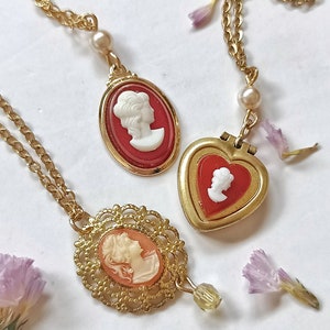 Collar de cameo de oro vintage, collar de perlas y camafeo victoriano de los años 60, collar de cadena delicada chapado en oro de 24K 1,8x2 mm, collar de dijes. imagen 6