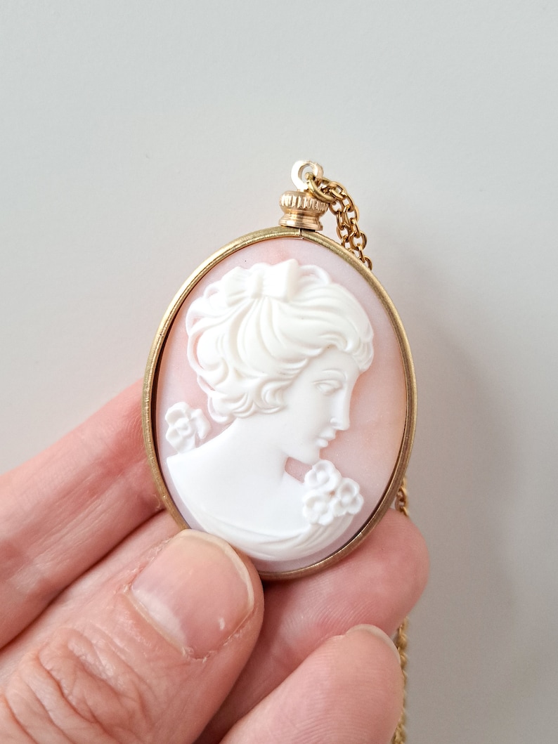 Vintage gold cameo necklace in 40x30mm screw top pendant setting, gold plated chain cameo necklace, Three Graces carnelian cameo. image 6