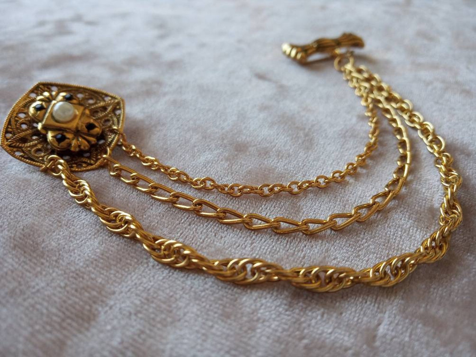 Unworn Vintage Collar Pins 80s Gold Collar Pin Chain With - Etsy