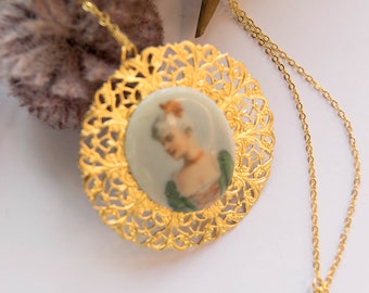 collier camée or victorien vintage, grand collier pendentif camée antique des années 30 - broche, collier médaillon en filigrane d'or INUTILISÉ.