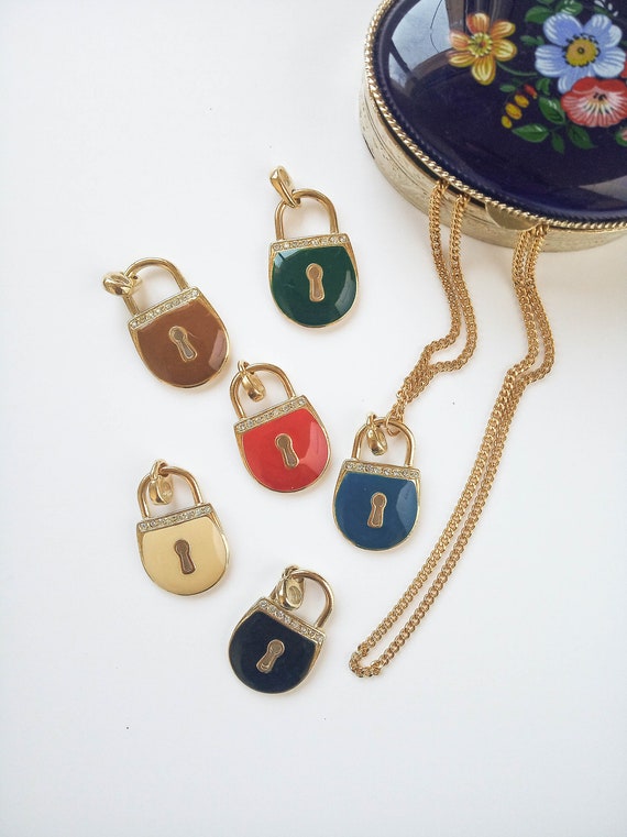 UNUSED 80s VINTAGE padlock necklace, 24k gold ena… - image 2