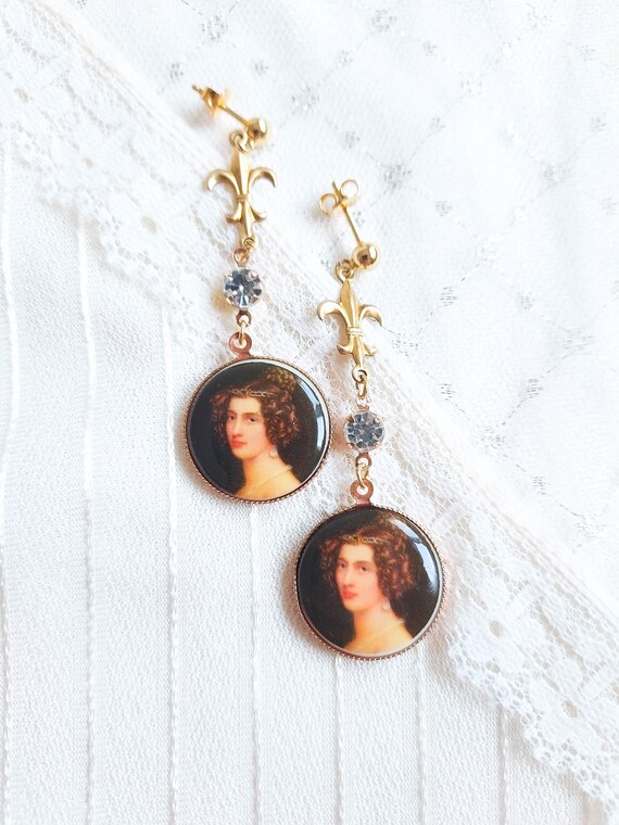 40s lady picture cameo  earrings, long stud dangl… - image 5