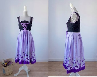 Vintage dirndl dress S, black purple cotton prairie dress 4-6 US / 6- 8UK Oktoberfest dress, German dirndl dress, vintage trachten dress.