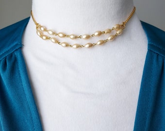 Vintage pearl choker, thick pearl choker, 80s edwardian pearl chocker, short chunky necklace, soft multi strand pearl choker necklace.