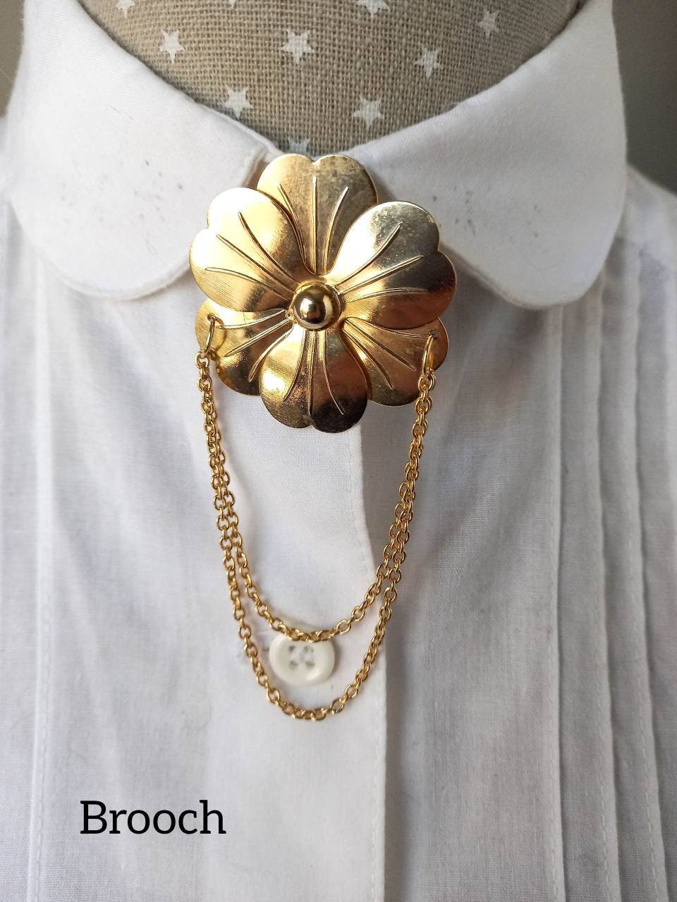 Vintage Cardigan Collar Clips Holder Shawl Brooch Fashion Women