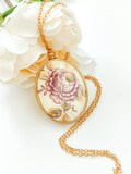 Limoges pink rose cameo necklace, SWITCHABLE CAMEO pendant setting, 40x30mm Three Graces cameo necklace / Cottagecore rose flower cameo.
