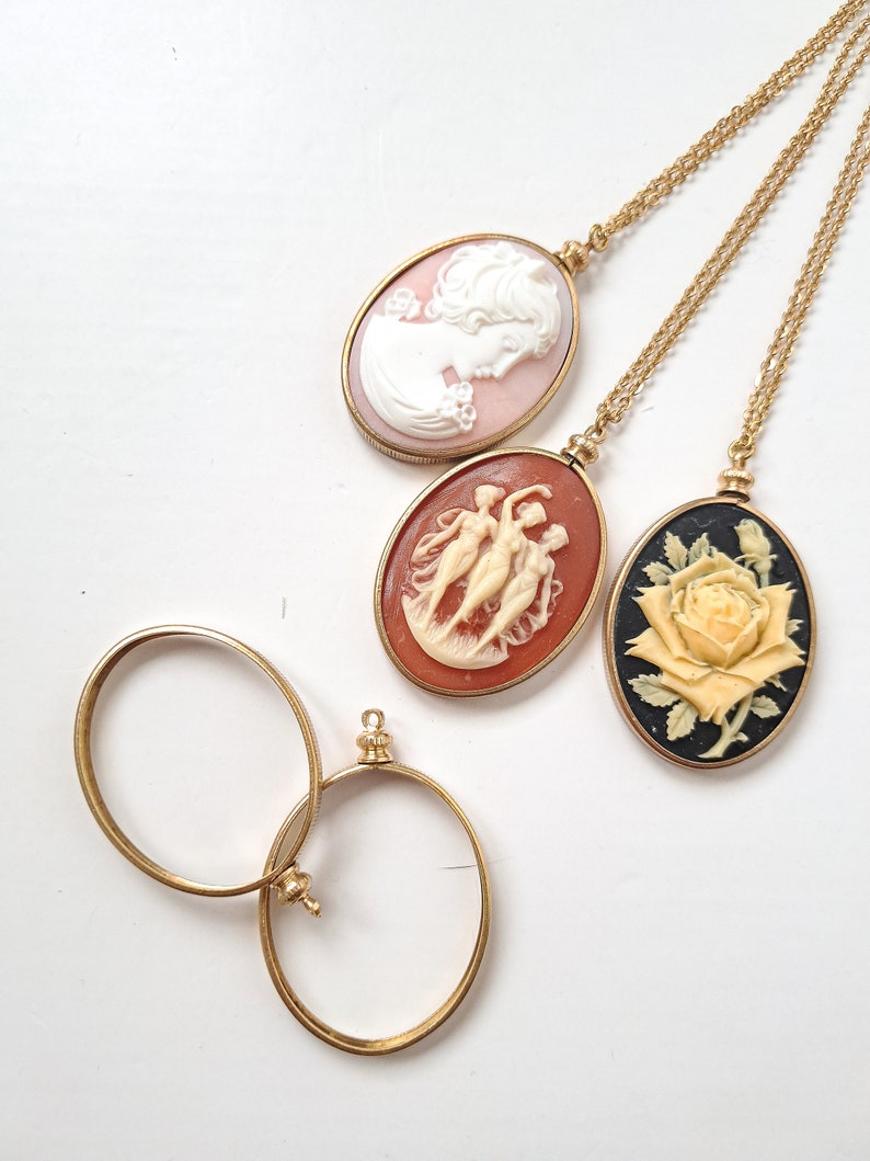 Vintage gold cameo necklace in 40x30mm screw top pendant setting, gold plated chain cameo necklace, Three Graces carnelian cameo. image 4