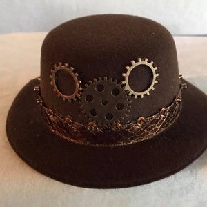 Kostuum, Steampunk, Fantasy, Mini Top Hat Fascinator ~ The Copper Stud