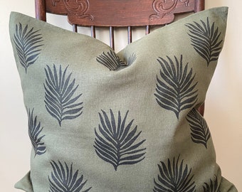 Linen Hand Printed Pillow Cover with Zipper, Palm Leaf on Green Linen Throw Pillow, Boho Throw Pillow Case, Gift for Plant Lovers