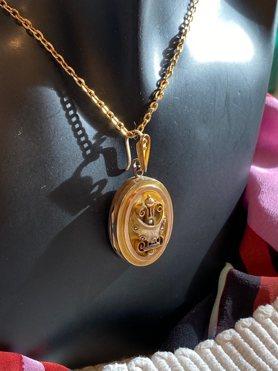 Rolled Gold Locket Gilt Chain Antique - image 5