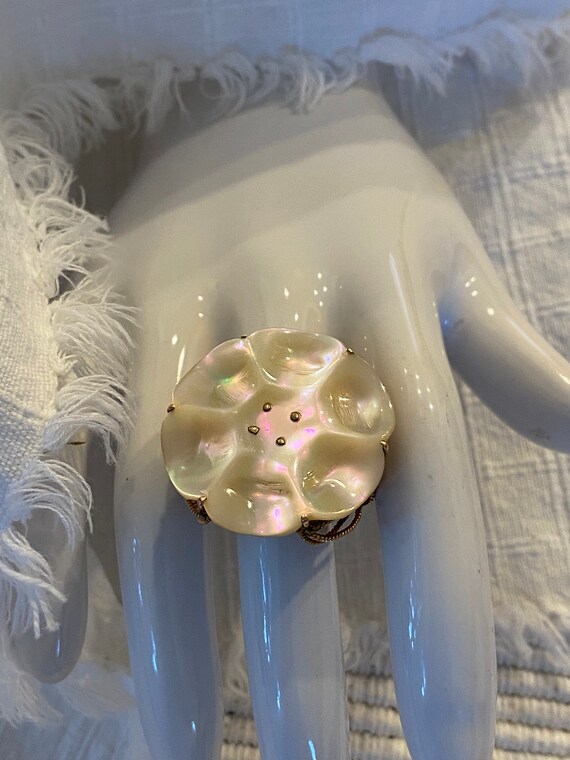 10K Antique Gold Wire Button Ring MOP - image 6